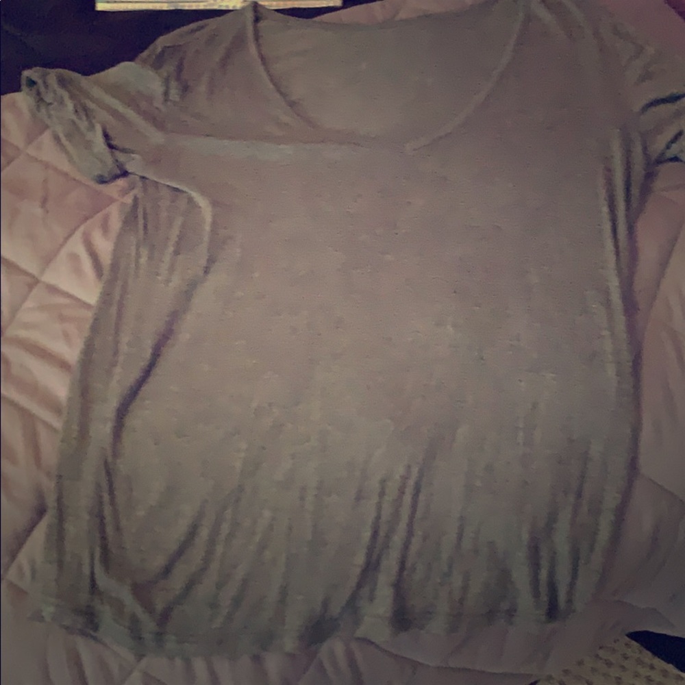 Amazon basic gray T-shirt